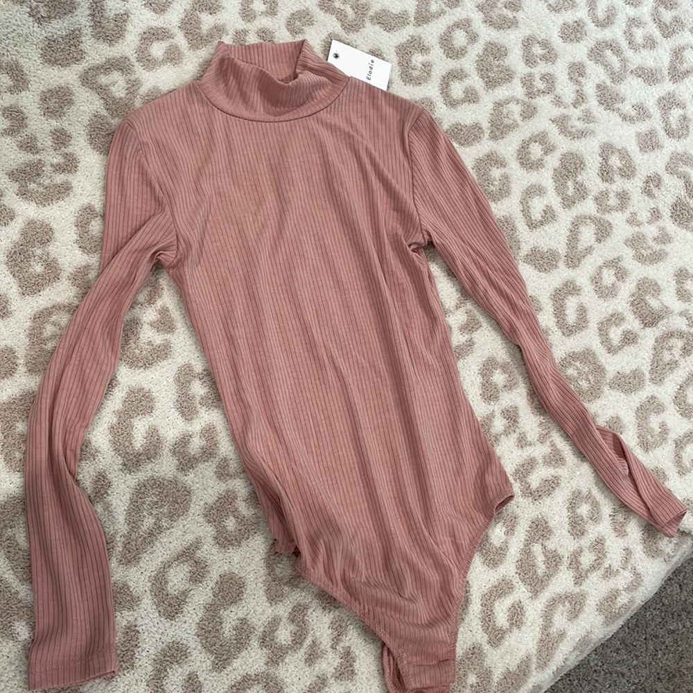 Women’s XS ribbed long sleeve bodysuit